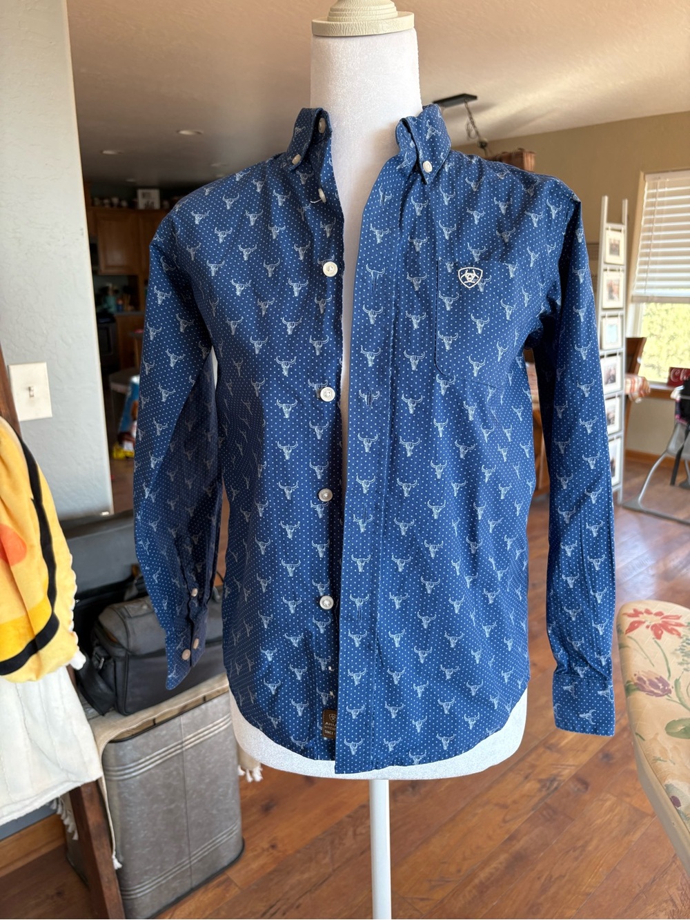 Ariat boys Navy Dot & Longhorn Print Button-Down Shirt
